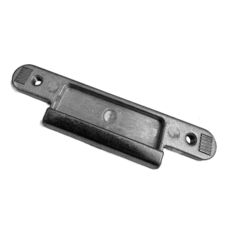 Ingenious latch infill front and pocket detail
